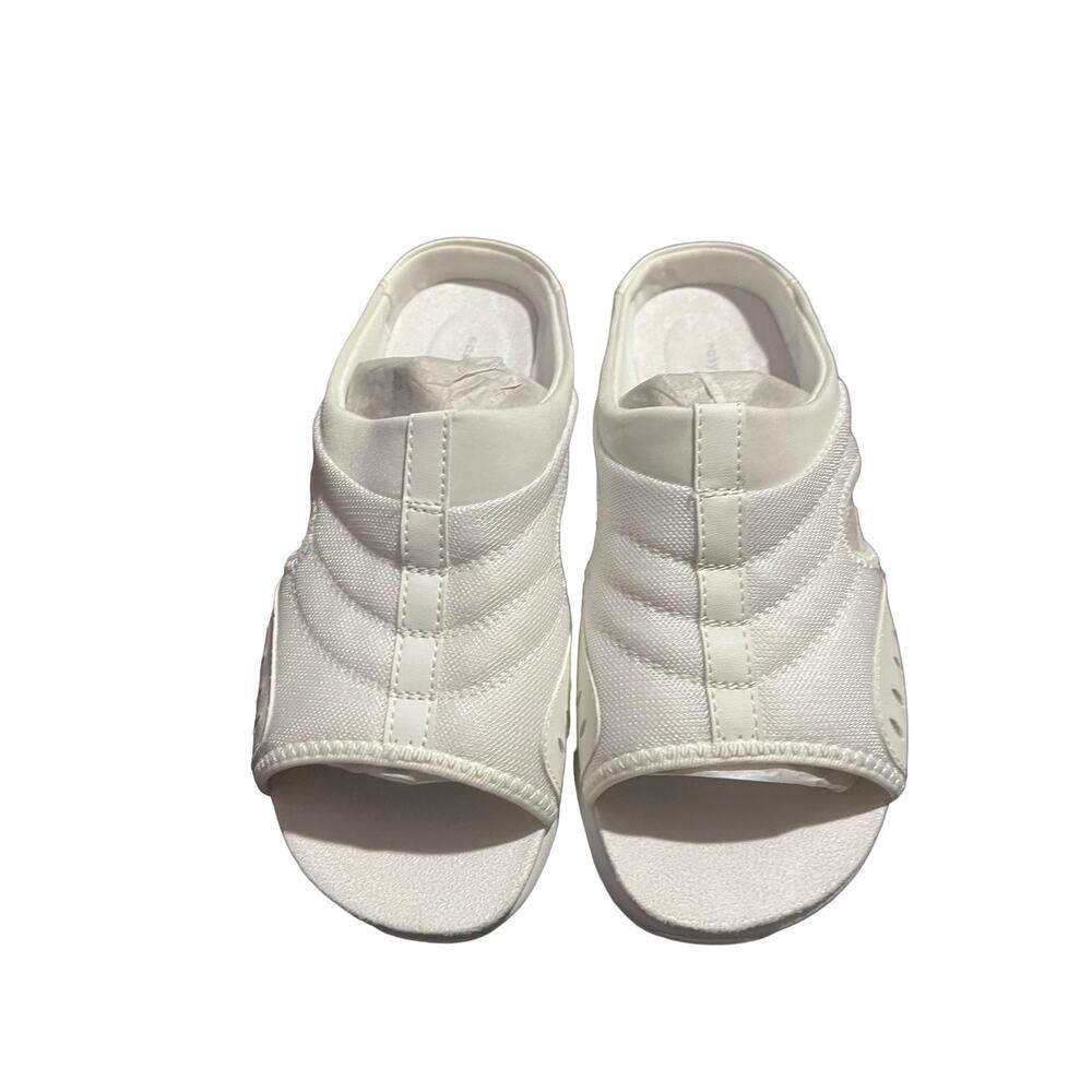 Easy Spirit White Slip On Sandals 7WW Traciee2